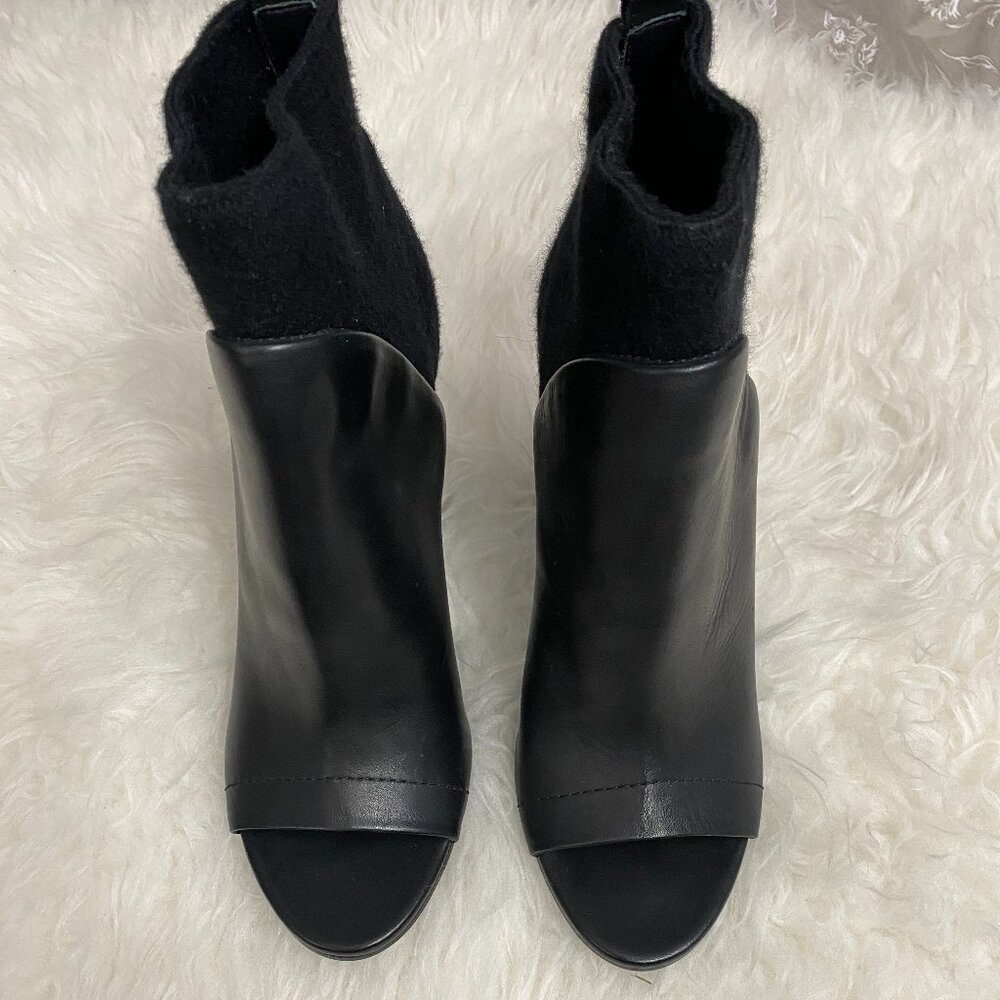 Vince Women Shoes Ankle Boots Leather Black Peep Toe Pumps Heel Size 8 NWOB